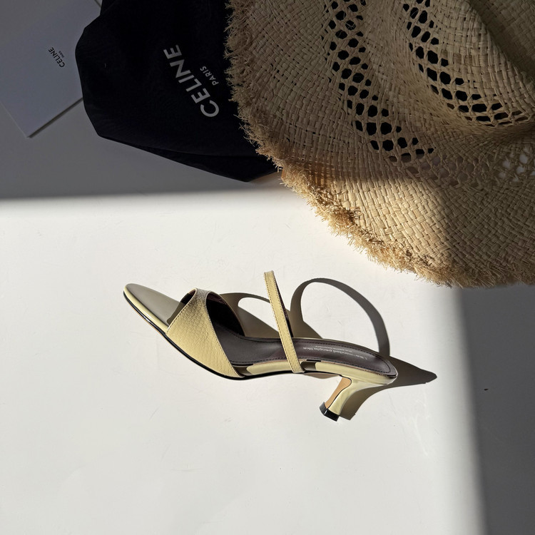 French Style Socialite Genuine Leather Thick-heeled Sandals Women's Summer Pointed Peep Toe Mid-heeled Slide-heeled silver High Heels New French Style Socialite Genuine Leather Thick-heeled Sandals Women's Summer Pointed Peep Toe Mid-heeled Slide-heeled silver High Heels New