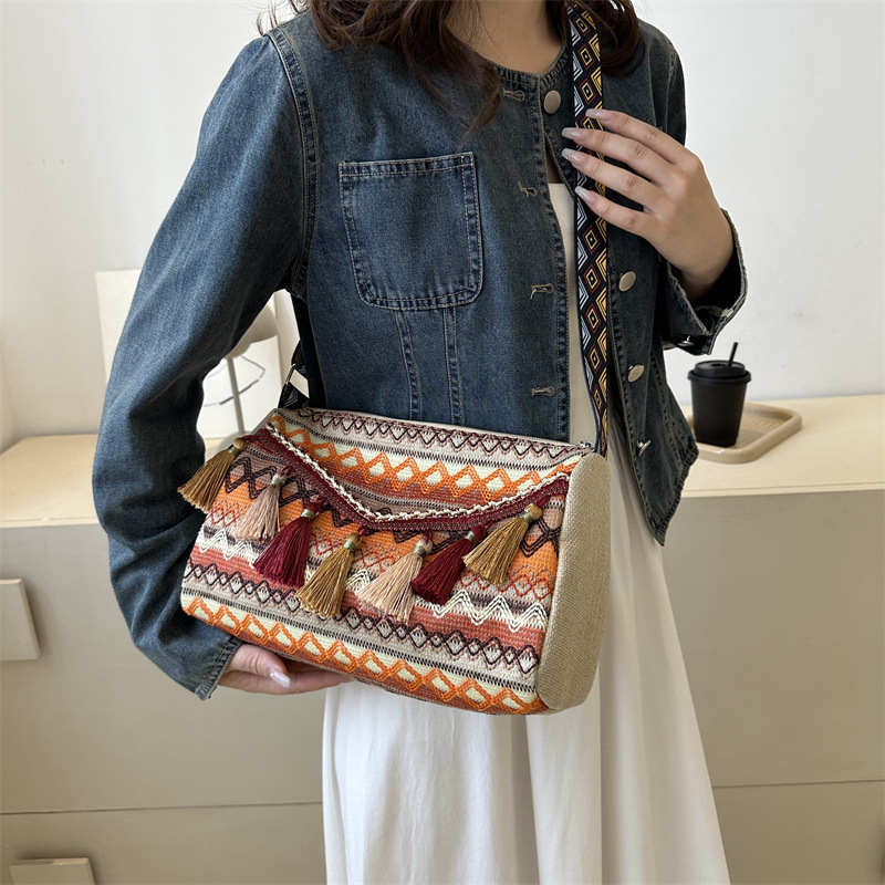 Mochila de gran capacidad de moda transfronteriza textura bolso de mano estilo nacional mochila de hombro ancho cinturón de hombro bolsa retro image 3