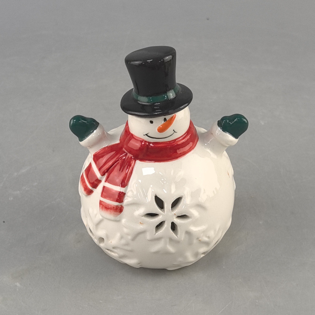 Navidad creativa transfronteriza viejo muñeco de nieve cerámica lámpara electrónica calcetines de Navidad regalo campana cerámica decoración para el hogar