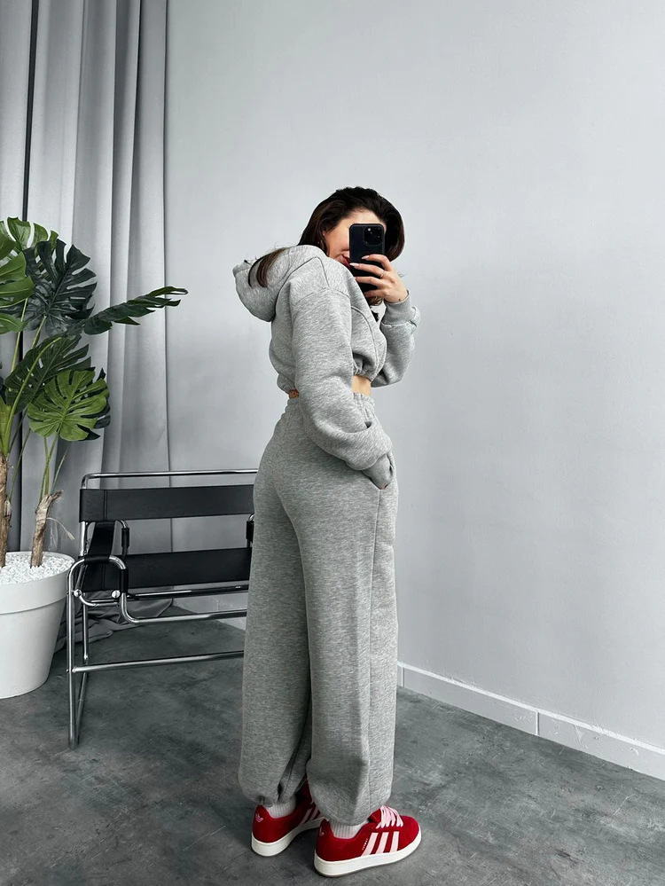 New Cross-Border European American Style Casual For Women With Heart Print Hoodie, Drawstring Shorts, Sweatshirt, And_ecoleips.com
