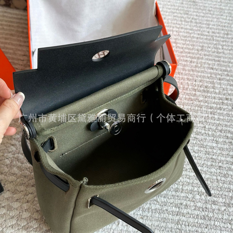 クロスボーダー25新作herbagケリーバッグ、ファッショナブルで多用途なキャンバスとレザーのコントラストカラーのハンドバッグ、シングルショルダー、斜め掛けバッグ|undefined