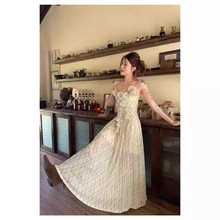 跨境新品撞色格纹荷叶边吊带连衣裙花野漫山优雅风木耳荷叶吊带连