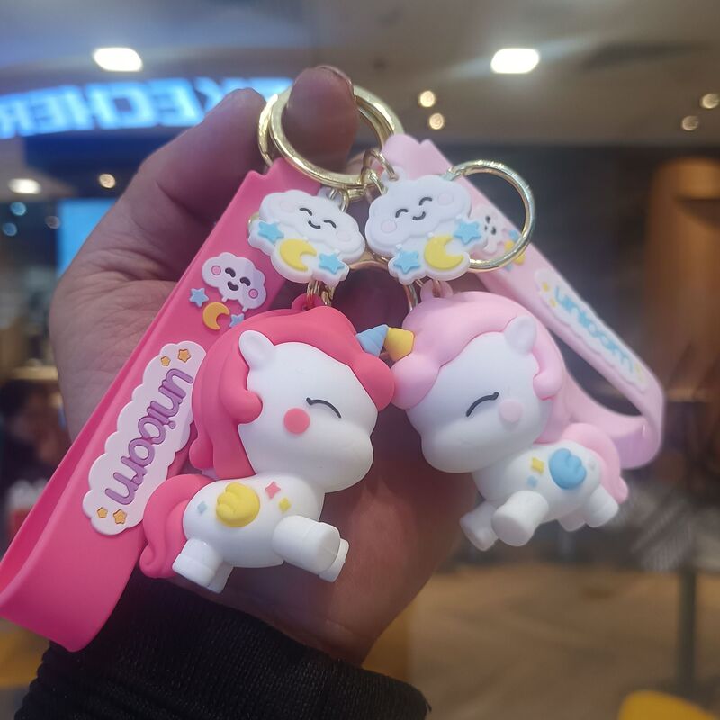 Creative Cartoon Unicorn Keychain Cute Rainbow Horse Car Keychain Student Bag Pendant Gift Wholesale