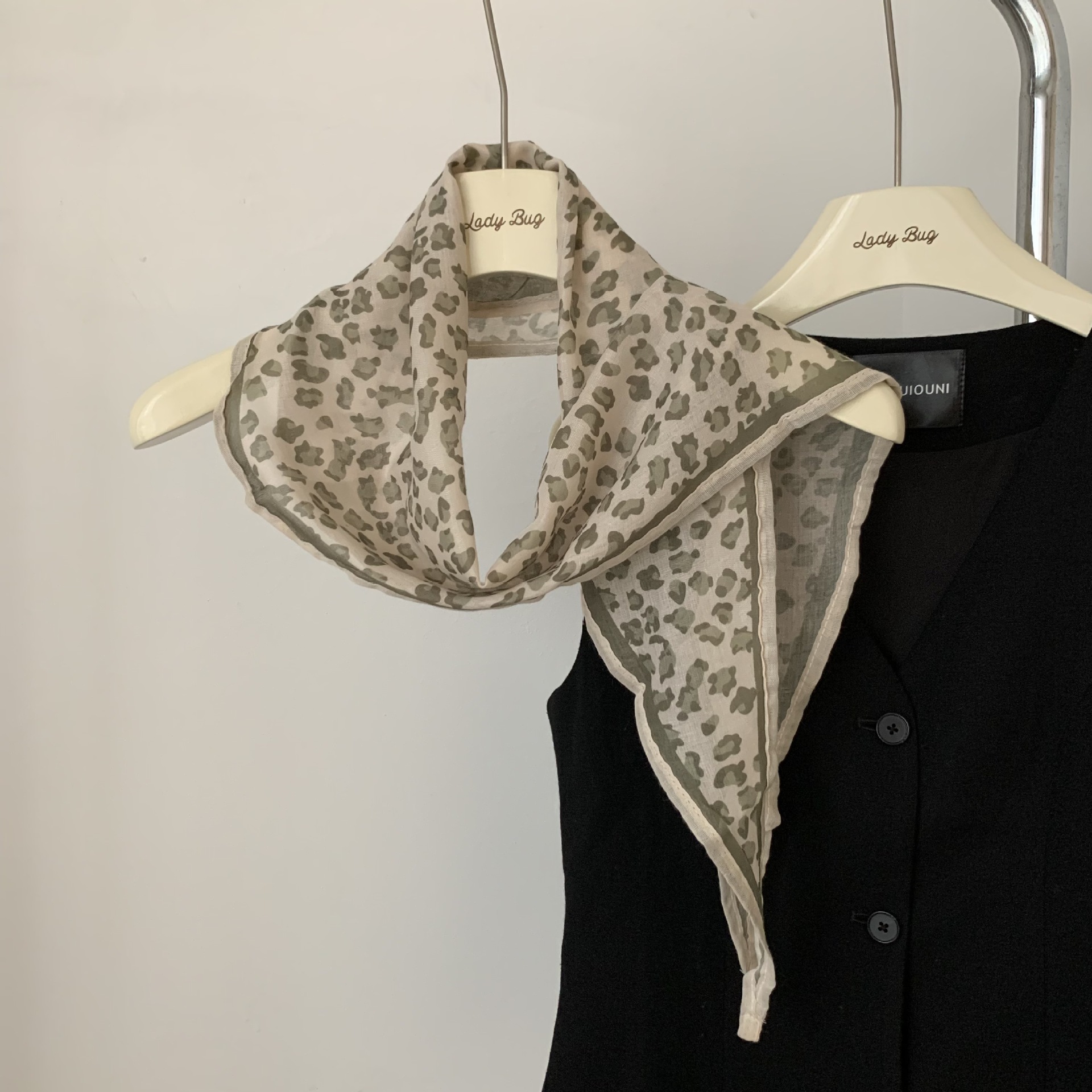 SKU-13 녹색 표범 무늬