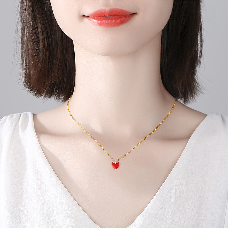 S925 plata corazón rojo collar de moda de las mujeres amor nicho diseño simple cadena de clavícula Internet celebridad mismo estilo collar venta al por mayor