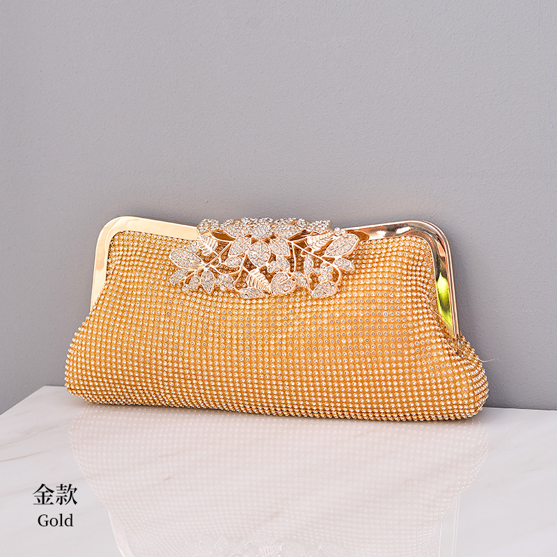 Bolso de noche de moda europea y americana Bolso hecho a mano incrustado en diamantes Banquete Bolso de noche del todo partido Bolso de embrague Bolso transfronterizo de las mujeres al por mayor