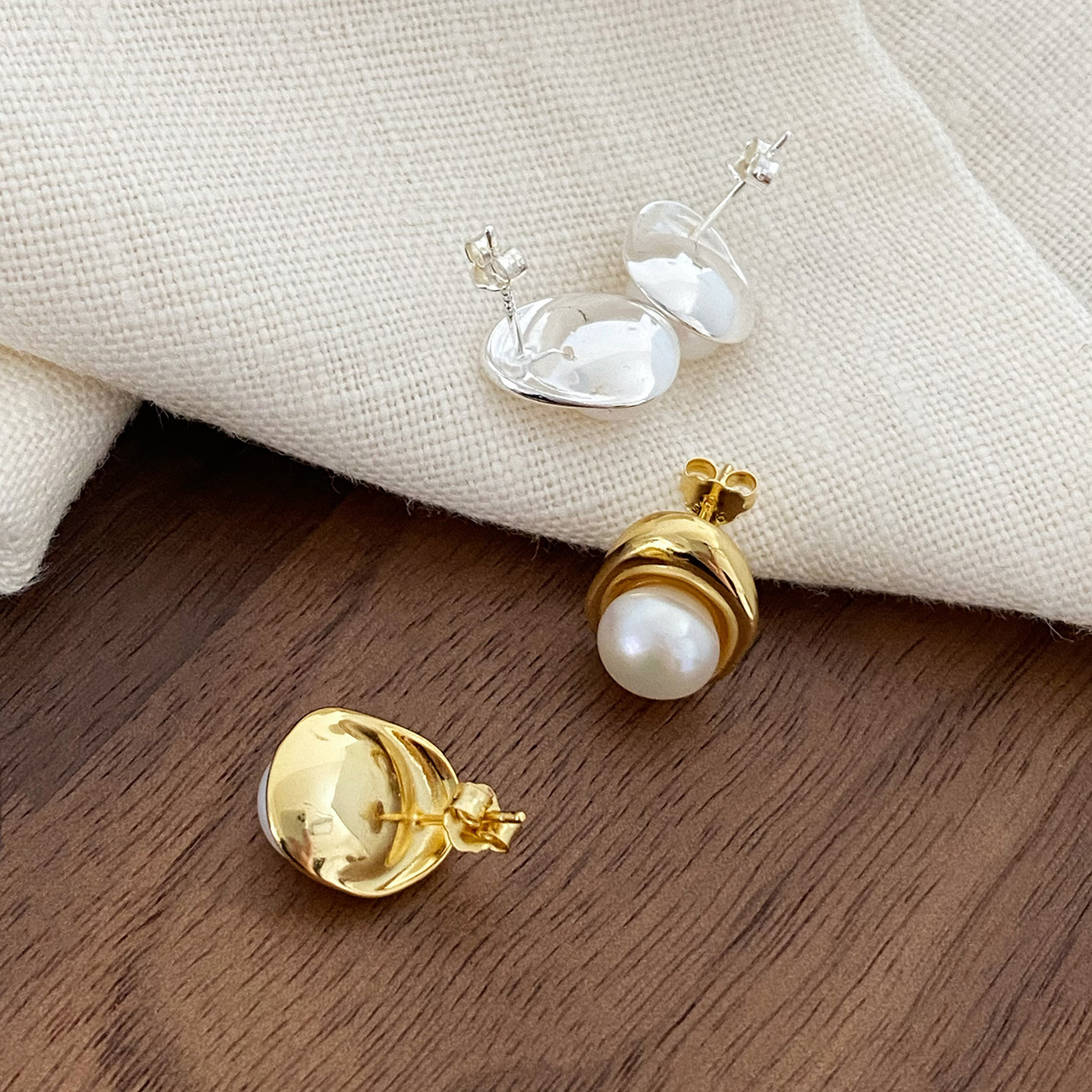 Boucles d'oreilles puce perle design géométrique argent massif_voghion.com