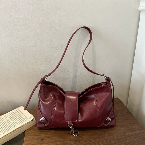 Highly stylish retro underarm bag for women, 2026 autumn new Korean fashion light luxury shoulder bag with an elegant vibe