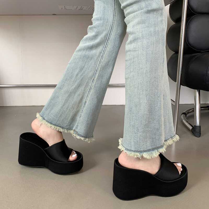 Slim Open-Toe Internet Celebrity Petite Wedge Summer Women's Thick-Soled Casual Sandals with Soft Heels Slim Open-Toe Internet Celebrity Petite Wedge Summer Women's Thick-Soled Casual Sandals with Soft Heels