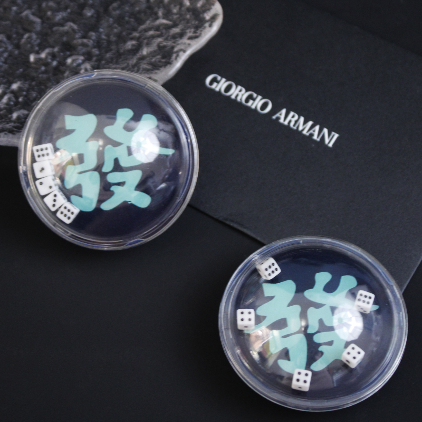 Simple Guofeng Design Dice Rocking Transparent Airbag Mobile Phone Bracket Mobile Phone Case Accessories Necessary for Lazy People