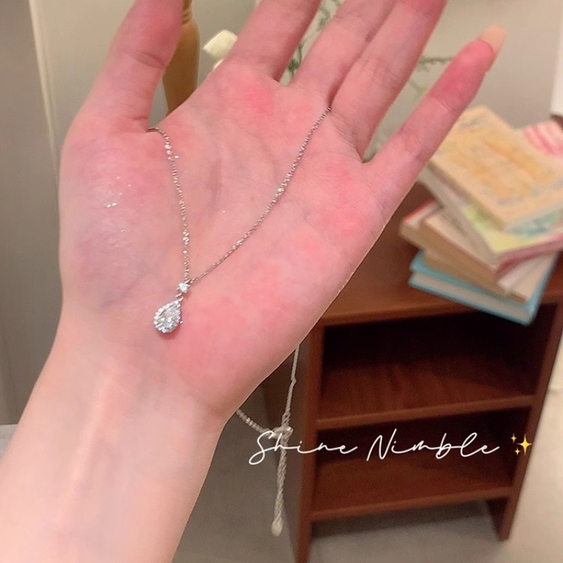 기질 물방울 목걸이