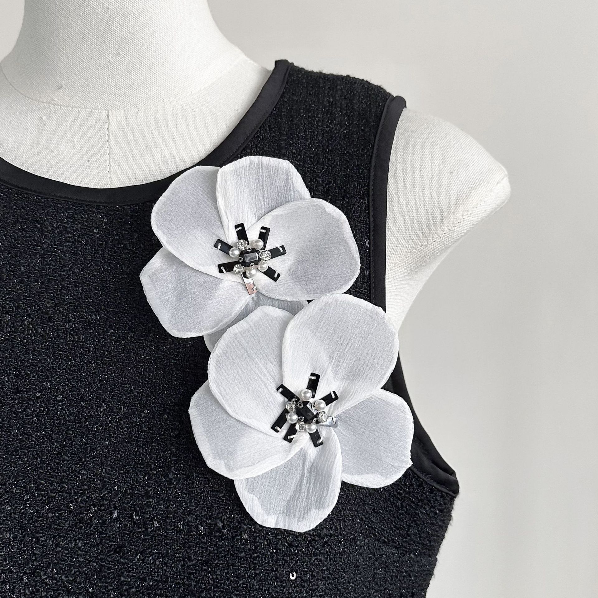 Ventas transfronterizas calientes flores decalcas tridimensionales DIY ropa hecha a mano vestido tocado accesorios de decoración material parche
