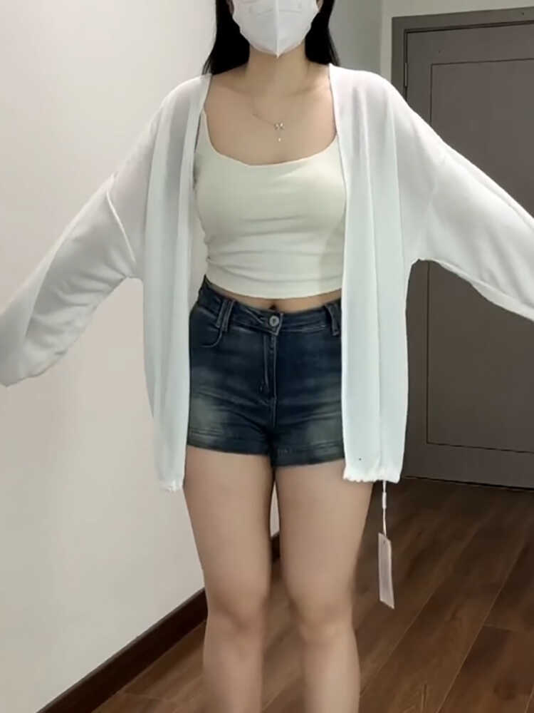 화이트 [가벼운 성숙한 프렌치 스타일/시크하고 달콤하고 매력적인 탑/섹시/핫 스타일/아메리칸 스타일/한국 13라인 탑/핫걸/순정욕/차가운 고급감각/찌르기