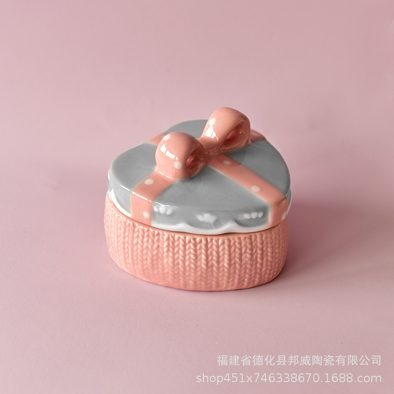 Tanque de almacenamiento de cerámica lujoso esmalte de color bajo la caja de joyas encantadora de la niña Jingdezhen flores de porcelana