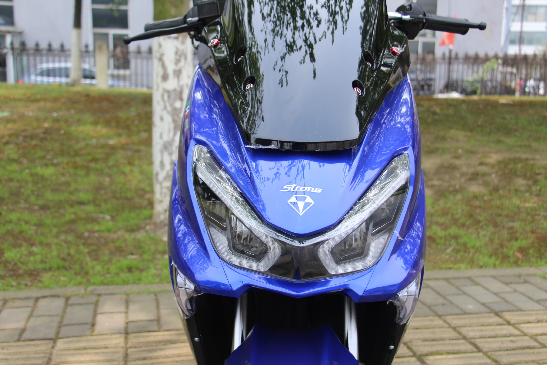 Factory-Issued 150Cc Engine National Iv Efi Large Scooter Can Be Licensed and Wholesale Saber-Toothed Tiger Style Scooter