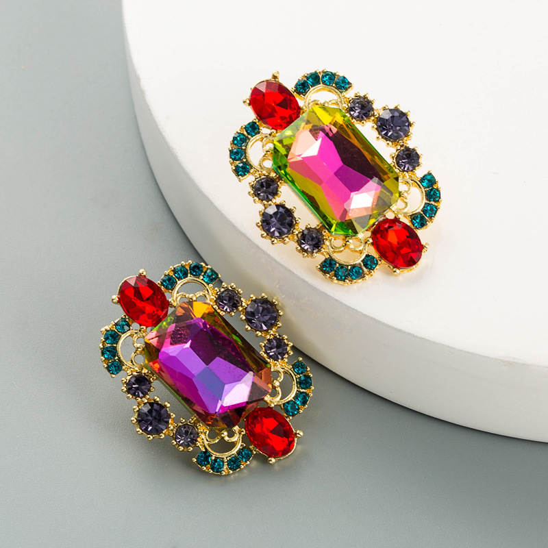 Wholesale Hollow Alloy Inlaid Glass Rhinestone Earrings display picture 6