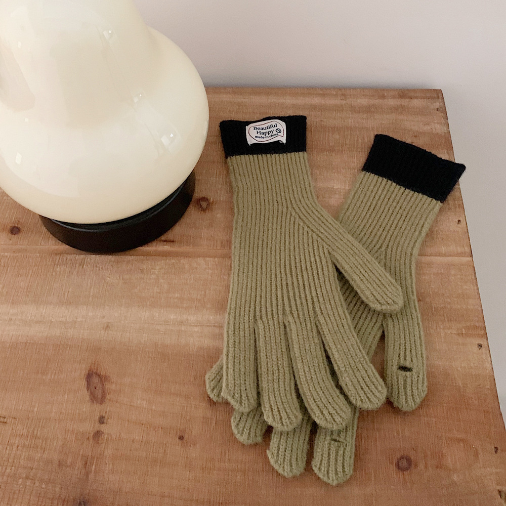 Inswind guantes de tejido de cordilla coreana de cachemira de color sólido de invierno caliente para mujeres arco de pantalla táctil guantes de dedo de moda
