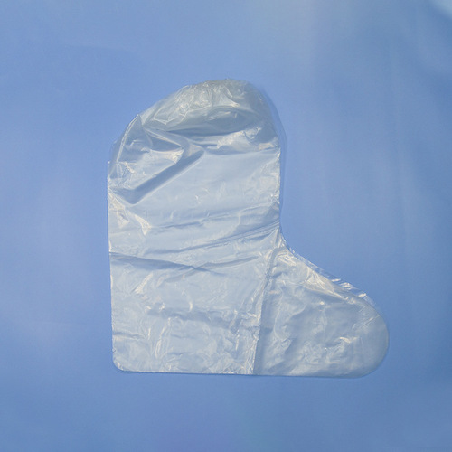 Manufacturer's supply disposable thickened dustproof and waterproof plastic PE shoe covers medium and high long tube protective boot covers wholesale