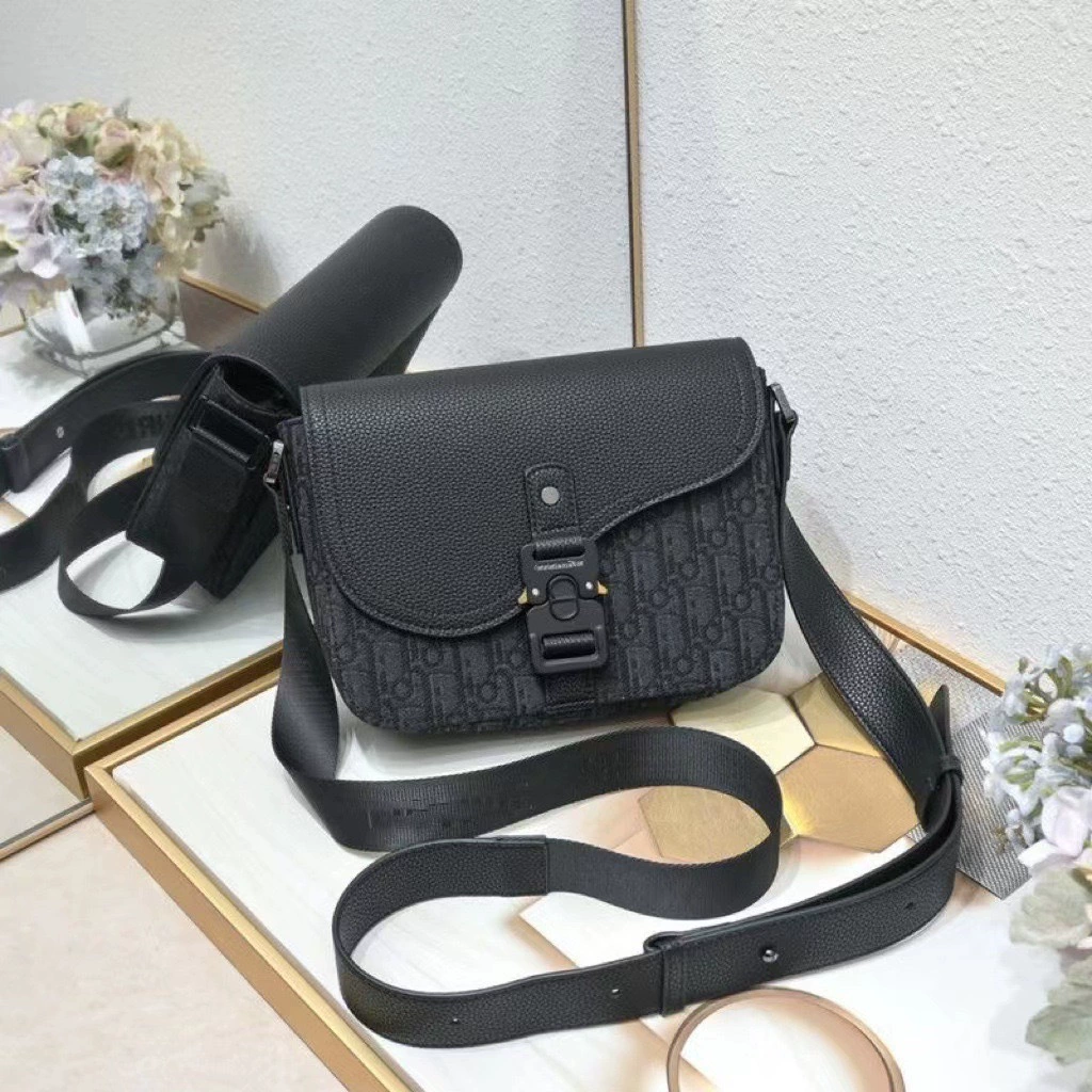 Новый мужской сумка 2025 года почтальон saddle messenger модная застежка стильный многофункциональный Flip повседневная сумка через плечо через плечо Messenger