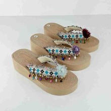 民族风手工串珠厚底夹趾拖鞋波西米亚花朵流苏坡跟度假外穿女拖鞋