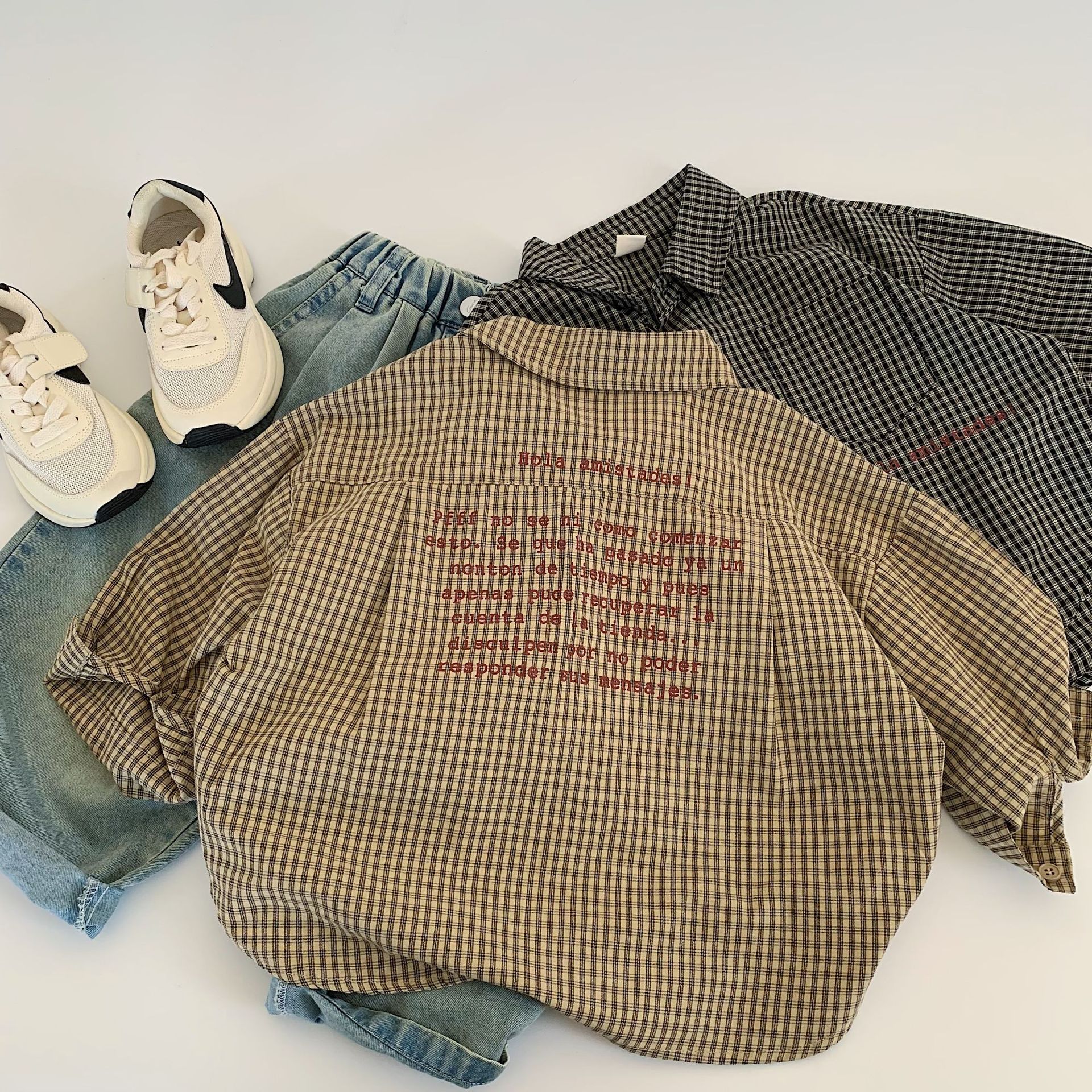 Camisas infantiles de Mai Bao 2025, estilo retro de otoño, cardigans casuales de manga larga para niños, camisas de primavera y otoño nuevas tendencias