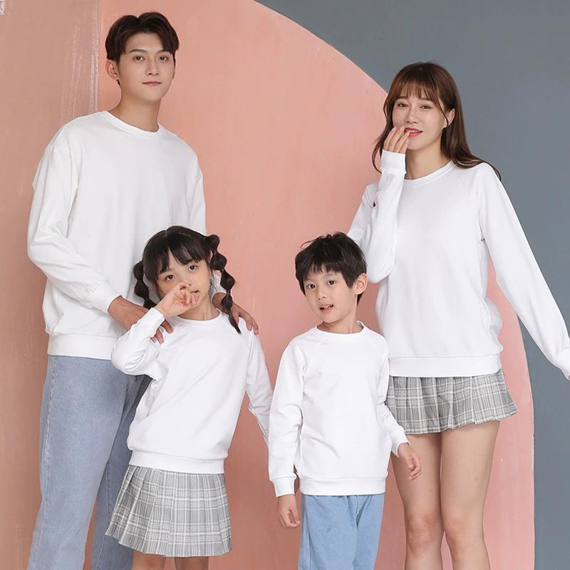 Сплошный свитник для родителей и детей в семье из трех осенних и зимних плюшевых топов