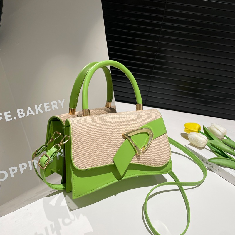 Moda y lujo ligero 2025 nuevo estilo estilo occidental estilo coreano popular retro casual color sólido bolso pequeño de mensajero de un solo hombro