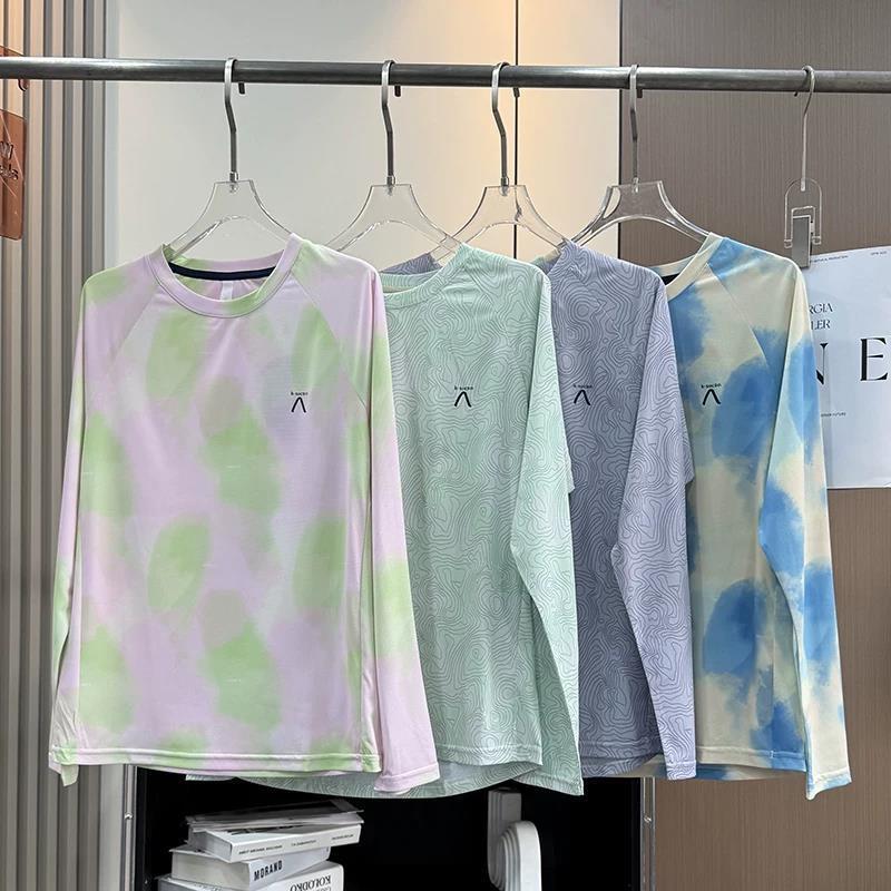 The shop owner recommends a mountain-style outdoor vibrant gradient sports moisture-wicking breathable lightweight long-sleeve T-shirt for couples The shop owner recommends a mountain-style outdoor vibrant gradient sports moisture-wicking breathable lightweight long-sleeve T-shirt for couples