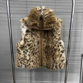 2025年秋冬新款两面穿豹纹皮草时髦高级感环保皮毛一体毛毛马甲女