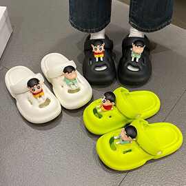网红洞洞鞋女2025新款外穿卡通蜡笔小新防滑厚底包头轻便夏季拖鞋