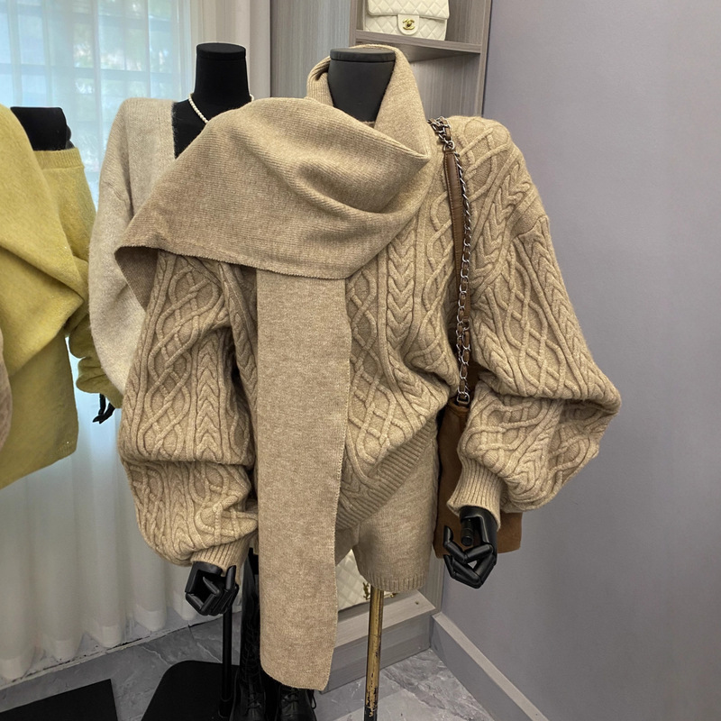Lazy Style Relaxed Sweater Suit for Women Autumn and Winter Retro Twist Chic Versatile Knitted Top Shorts Three-Piece Set