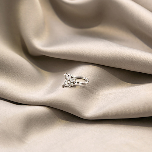 European and American non-perforated U-shaped nose clip, retro cool style bow jewelry, moon eight-pointed star diamond nose jewelry wholesale