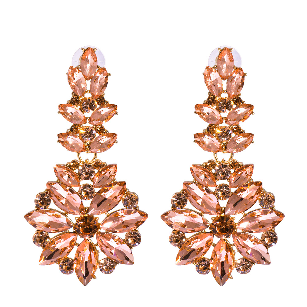 Nihaojewelry Jewelry Wholesale Fashion Geometric Inlaid Colorful Diamond Earrings display picture 14