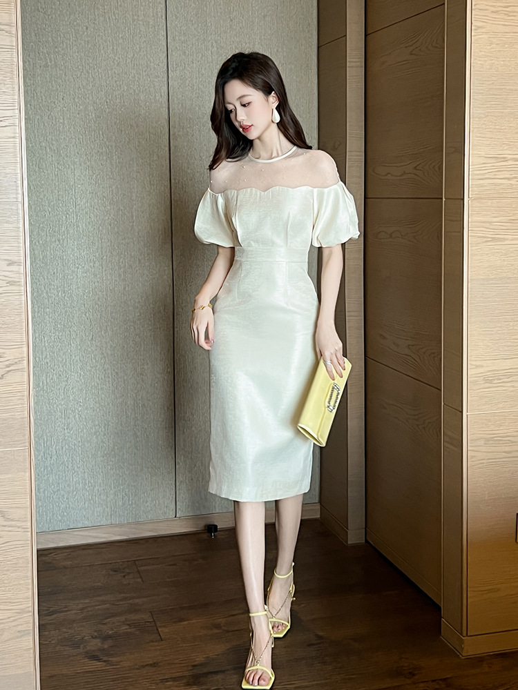 Đầm dự tiệc maxi nữ tay phồng thắt eo kiểu dáng thanh lịch — Màu kem