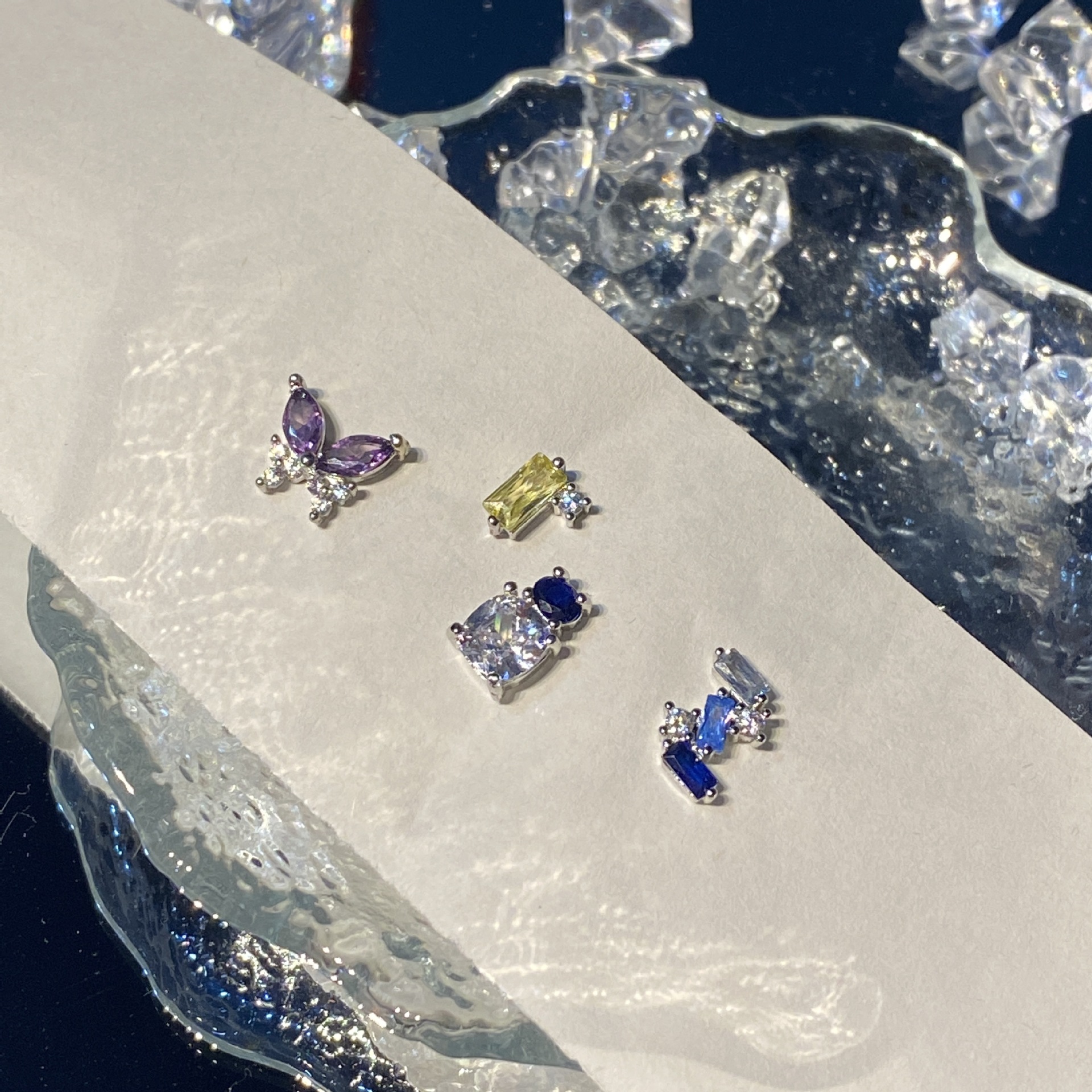 Fashion Irregular Butterfly Copper Inlay Zircon Ear Studs 1 Pair