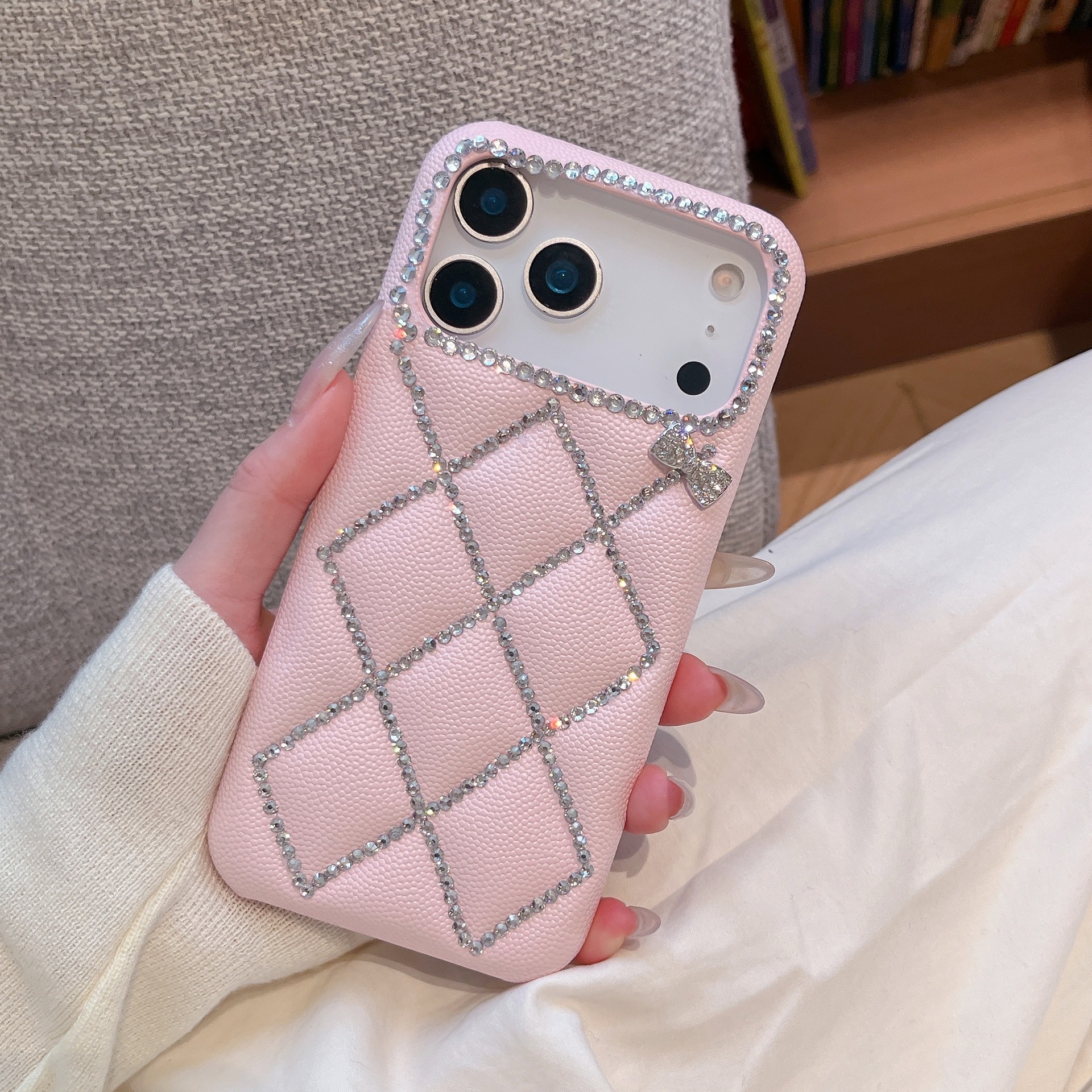 高级感皮纹网格线条钻蝴蝶结手机壳适用iPhone17ProMax防摔保护套