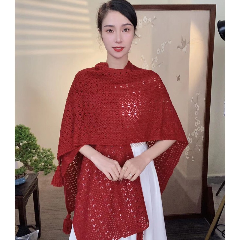 Hollow hanging ear shawl ethnic style split shawl outer wear knitwear Yunnan travel wear photo cloak Cape