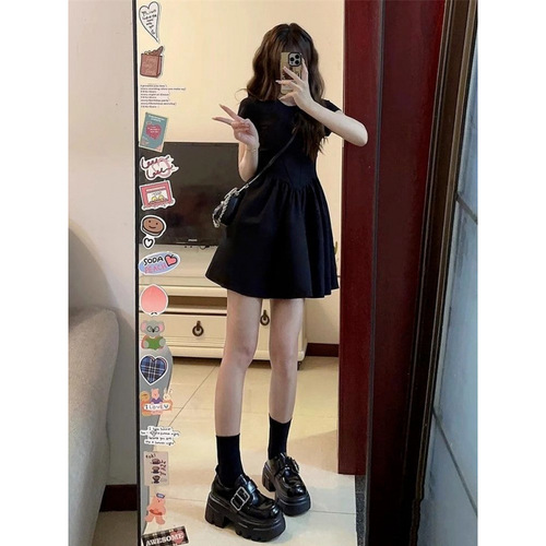 French Hepburn-style black dress for children, summer new arrival, petite size, small black dress, waist-cinching, slimming short skirt