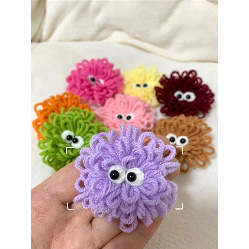 Operación de clase grande de jardín de infantes, juguetes hechos a mano, herramientas de tejido de lana, bricolaje, mano-ojo, coordinación de movimientos finos