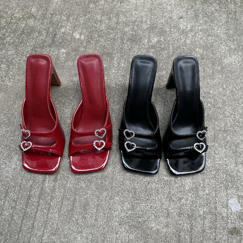 2026 New Foreign Trade Model Rhinestone Heart-Shaped Patent Leather Square-Toe Slip-On Sandals Fairy Style Open-Toe Elegant Chunky Heel Sandals for Women