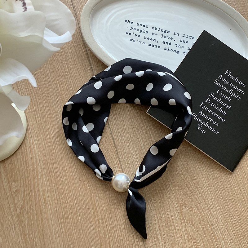 Nuevo collar de perlas, bufanda de seda para mujer, moda de alta gama de primavera y verano francesa, bufanda de seda de succión magnética de todo fósforo, personalizada de fábrica