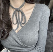 秋季跨境新款女装 韩版性感修身短款低胸V领打底衫长袖T恤上衣