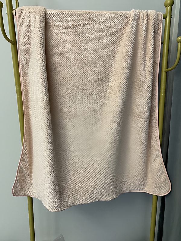 ✅ Extra Large 90-170 Brand Coral Fleece Bath Towel with Slight Imperfections and Cut Tags, More Absorbent Than Pure Cotton for Home Use
