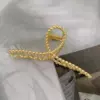 19-D15 Golden thread cross-clip