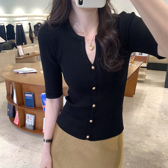 Mid-Sleeve V-Neck Inner Base-Layer Shirt Knitted Cardigan Women's Spring and Summer New 2025 High-Level Inner Slim-Fit Short Top