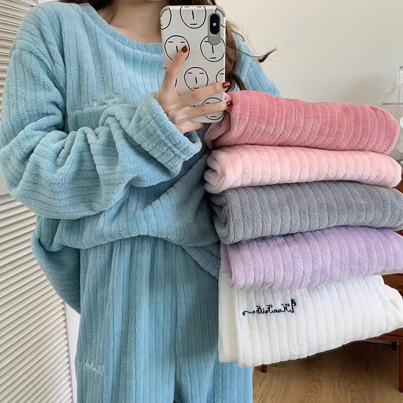 630g Weight Long Sleeve Sleeve Length Pajamas Lingerie Type Pullovers Placket Type Polyester Fabric Type Long Top Length Pants Sets Sets Type 2 Pieces Set Quantity Home Occasion Round Neck Neckline Warm Function Loose Fit Type Stripe, Solid Color Pattern Winter, Autumn Season Women's Gender Casual, Simple Style Style Autumn And Winter New Crescent City Warm Suit Casual Homewear Internet Celebrity Coral Fleece Thick Thermal Pajamas 1