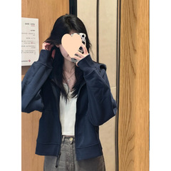 秋冬の肩の短いセーターのコートの女性の春秋2025の新型の爆発の小さい身の運動のカーディガンの上着は厚いです。