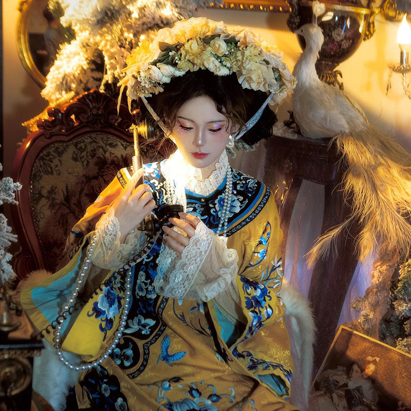 Christmas Costume Qing Dynasty Hanfu Heavy Embroidery Horse Face Skirt Set Chinese Style Hanfu Cosplay Outfit Photo