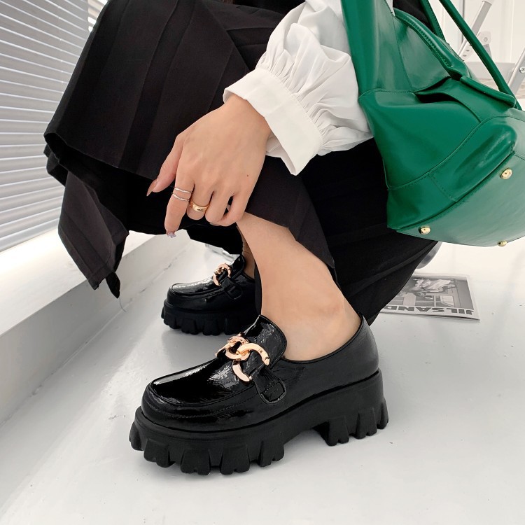 40-43 유럽과 미국 레트로 영국 깊은 입 여성 신발 금속 체인 두꺼운 단독 하이힐 레푸 신발 캐주얼 신발 W353
