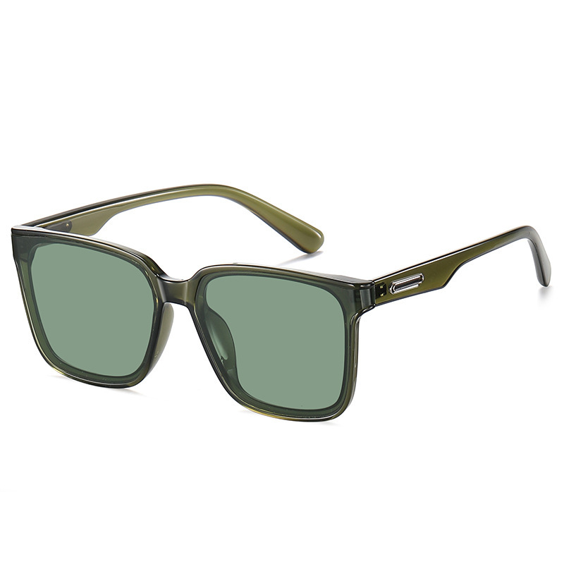 C5 dark green